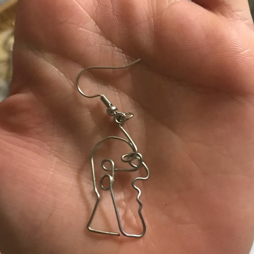 Wire earrings - Picture 6 of 8